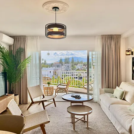 Ocean Living Puerto Banus -beachside Terrace Eaw Homes 马尔韦利亚