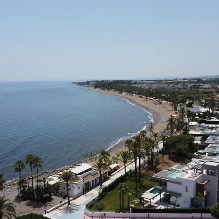 Ocean Living Puerto Banus -beachside Terrace Eaw Homes מארבלה